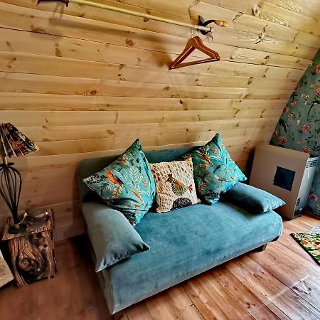 Tiny Cottage Casa Uccello Апрікале Екстер'єр фото